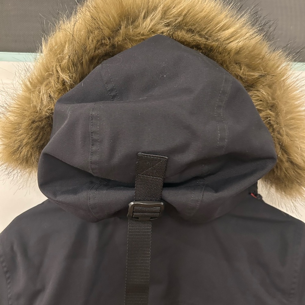 L.L. Bean Maine Mountain Parka - Picture 7 of 9